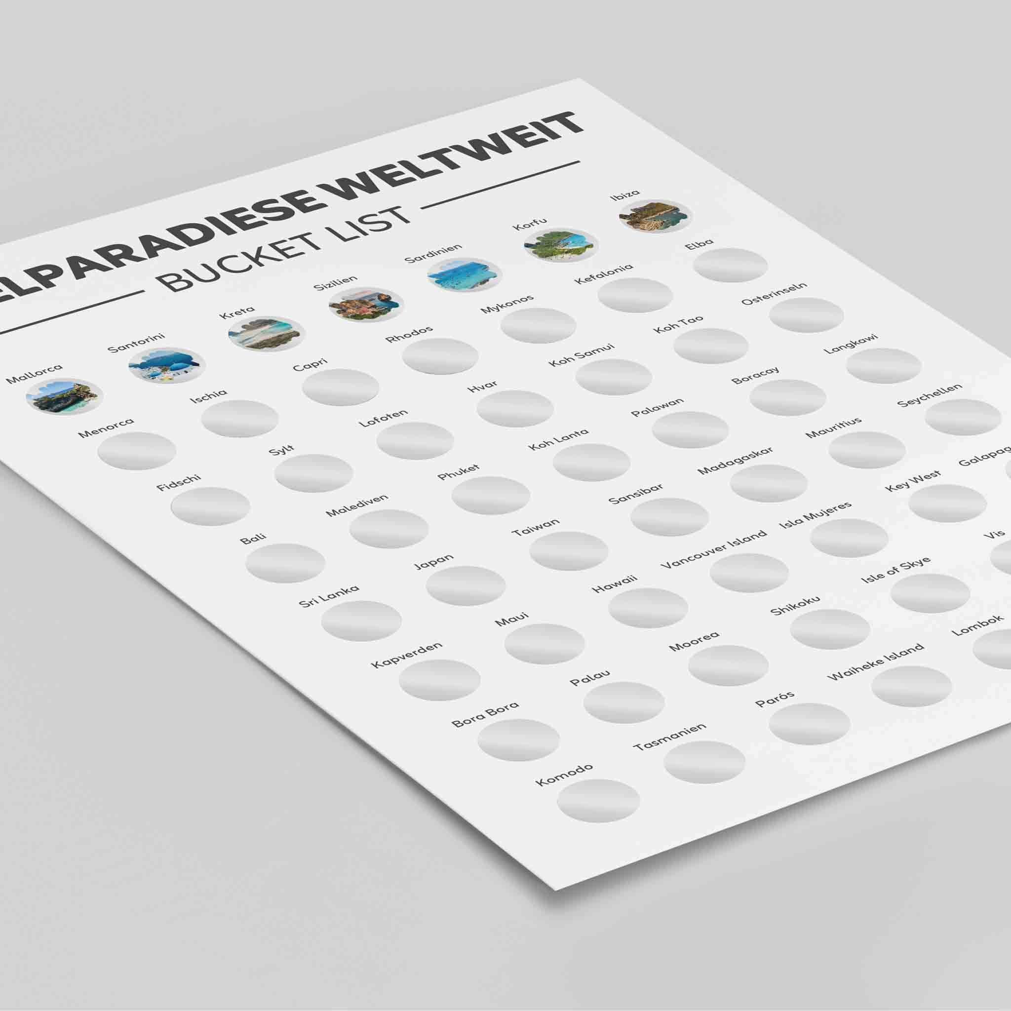 Das funkenschauer Rubbelposter Inselparadiese weltweit Bucketlist Poster zeigt die Top-Reiseziele der Welt in einem Raster mit Rubbelkreisen und -bildern, perfekt als Geschenk für Reisende und schräg auf einem hellen Hintergrund betrachtet.