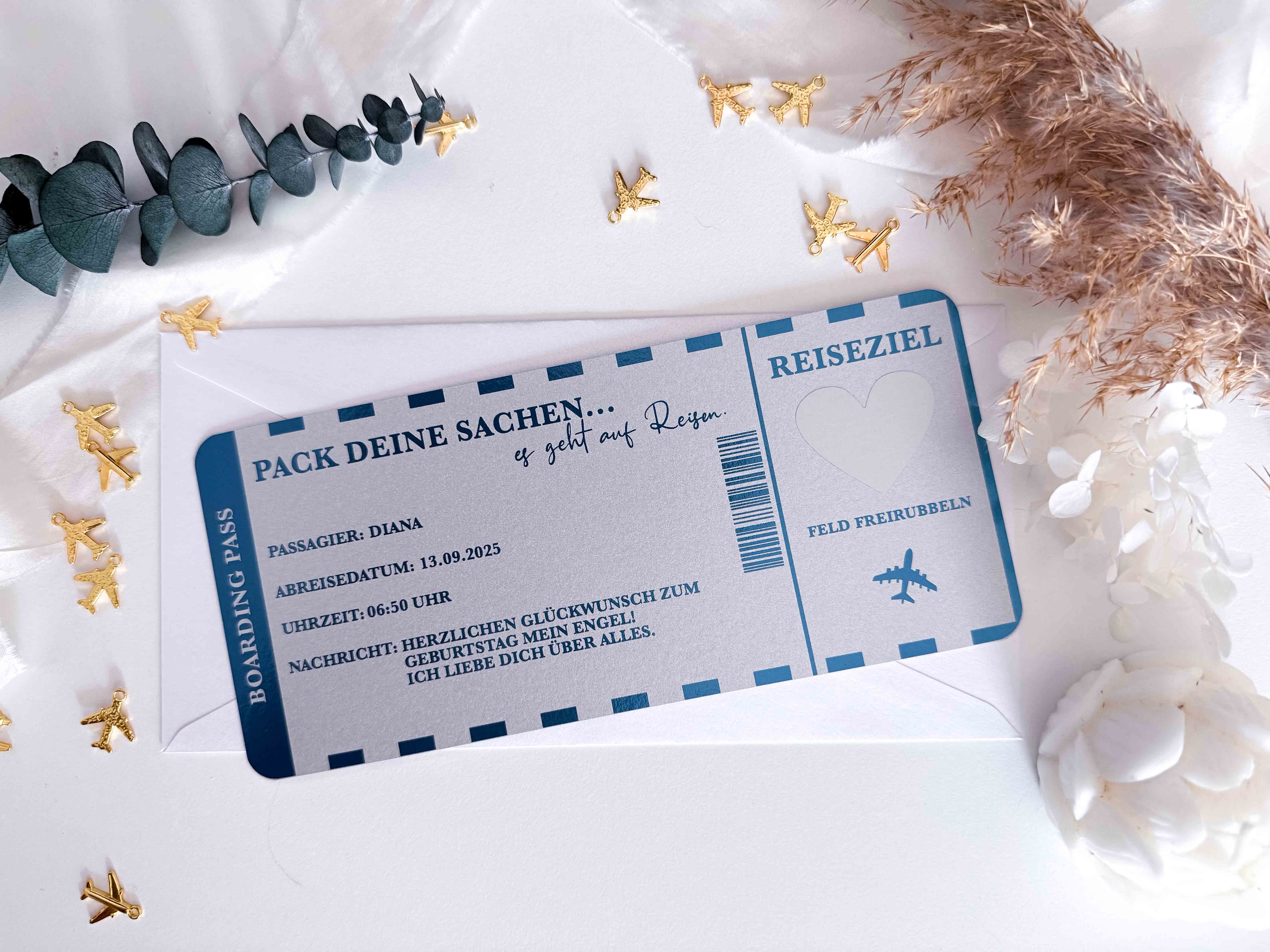 Reisegutschein verschenken - personalisiert inkl. Umschlag mit Rubbelfeld und Wunschtext • Flugticket Gutschein • Gutschein selbst gestalten • Geschenkkarte Reise