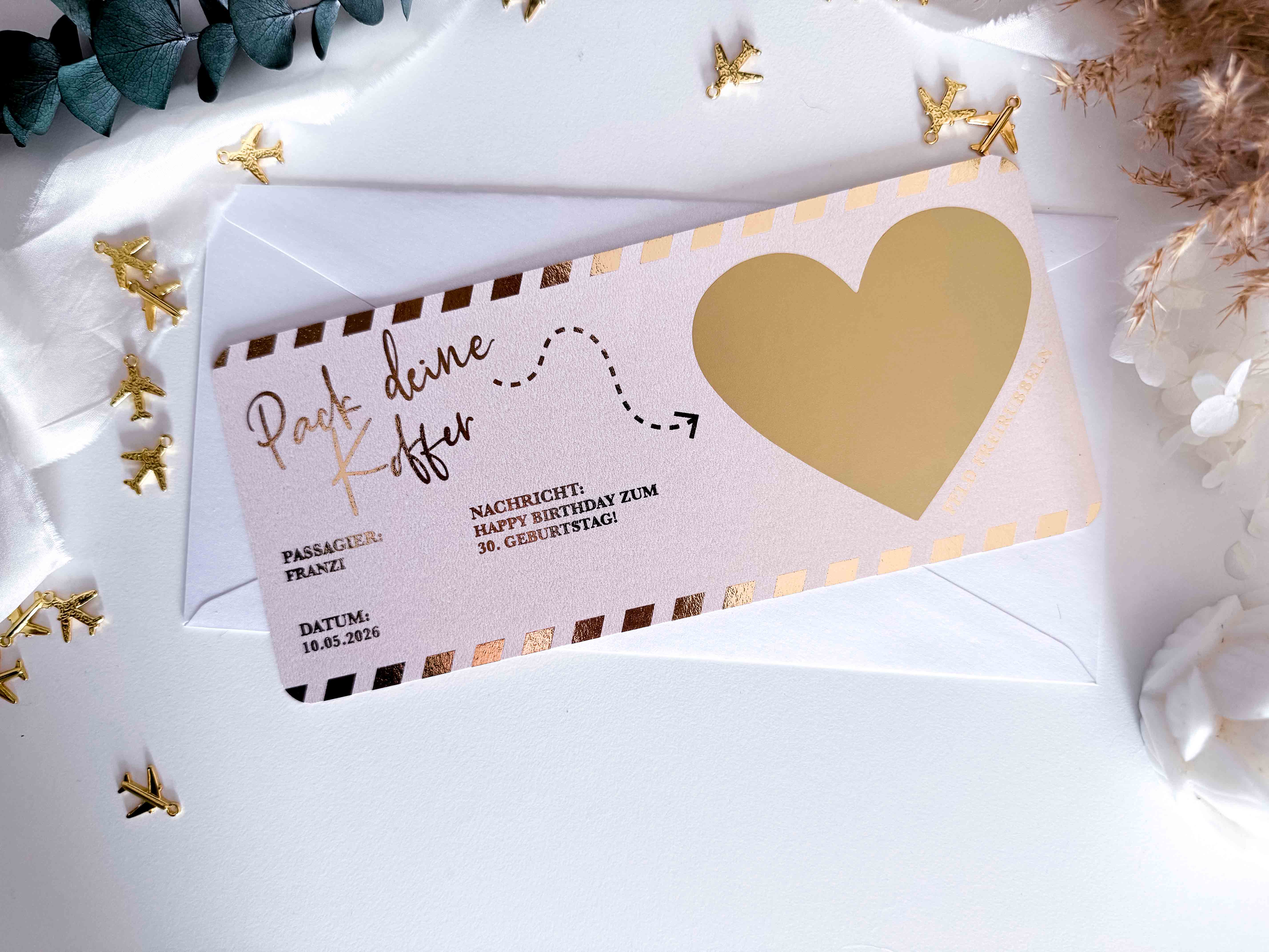 BLACK EDITION GOLD Travel Voucher Pack Your Bags Customizable | Scratch Card | Gift for Travel Enthusiasts | Surprise Trip | Boarding Pass