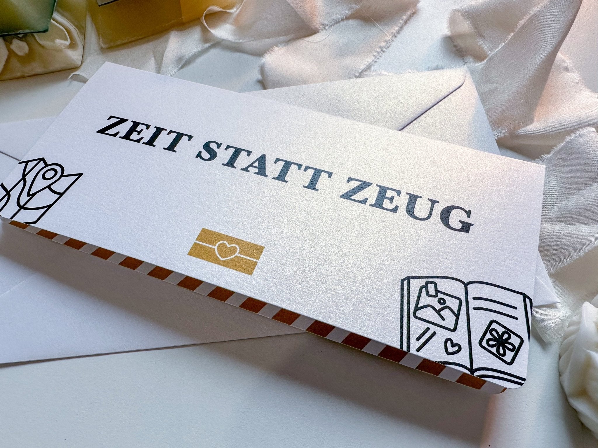 Gutschein Zeit statt Zeug Personalisiert Perlmuttpapier aufklappbar | 17 Farben | Rubbelkarte | Geschenk Aktivität | gemeinsame Zeit - funkenschauer